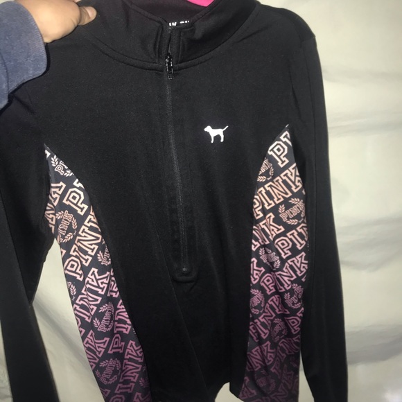 Pink sweater - Picture 1 of 2